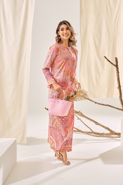 Blossom Kurung Batik In Carnation